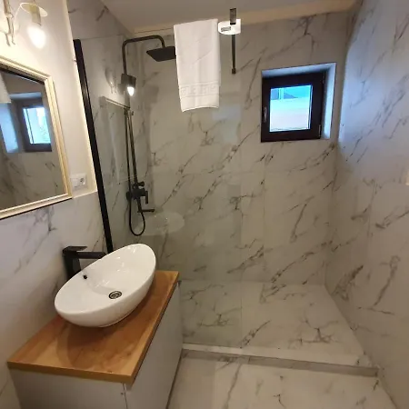 Bloom Apartment